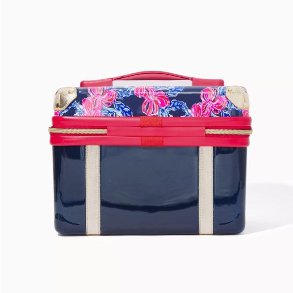 Lilly Pulitzer Travel Bag! - Picture 7 of 8